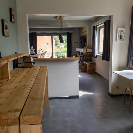 Au Repos De La Redoute Holiday home *